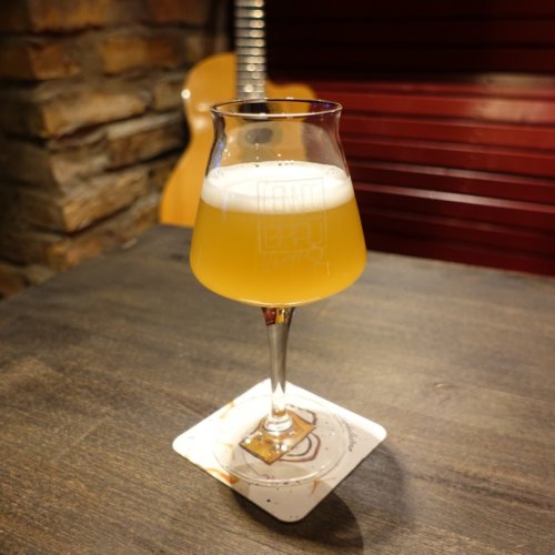Ein Glas Vernemmer Helles